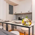 Апартаменты Exclusive Led House Garibaldi Fs Милан